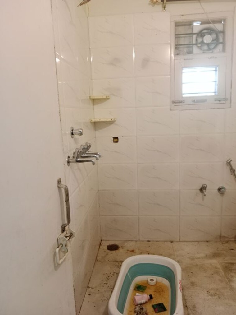 Bathroom, baberpur mandi 3 Bedroom 1852 Sq.Ft. Independent House In Baberpur Mandi Panipat 10694223