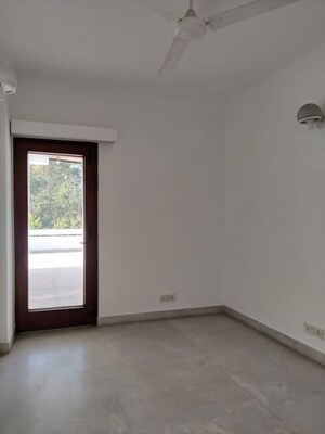 Room in 2 BHK Builder Floor at Vasant Vihar – for Rent