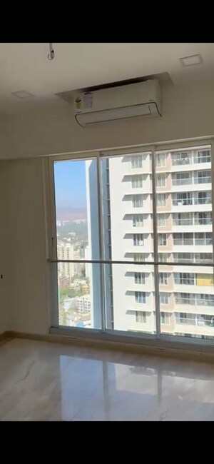 Room in 3 BHK Apartment at Ekta Tripolis, Goregaon West – for Rent