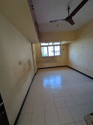 1 BHK Apartment For Rent in Meghdoot CHS Borivali, Borivali West