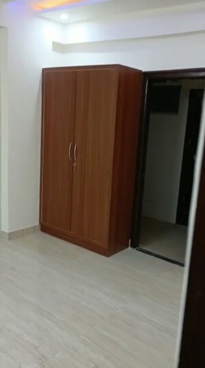 Room in 3 BHK Apartment at Karolan Ka Barh – for Rent