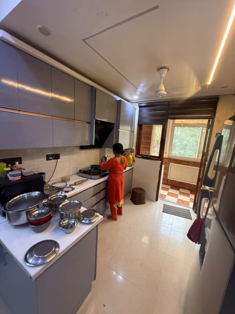 Kitchen, ahinsa khand 2 3 Bedroom 1872 Sq.Ft. Apartment In Ahinsa Khand 2 Ghaziabad 10693093