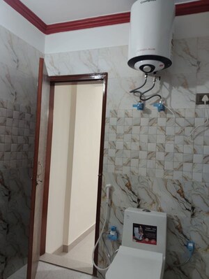 Bathroom in 2 BHK Builder Floor at RWA Apartments Sector 41, Sector 41 – for Rent