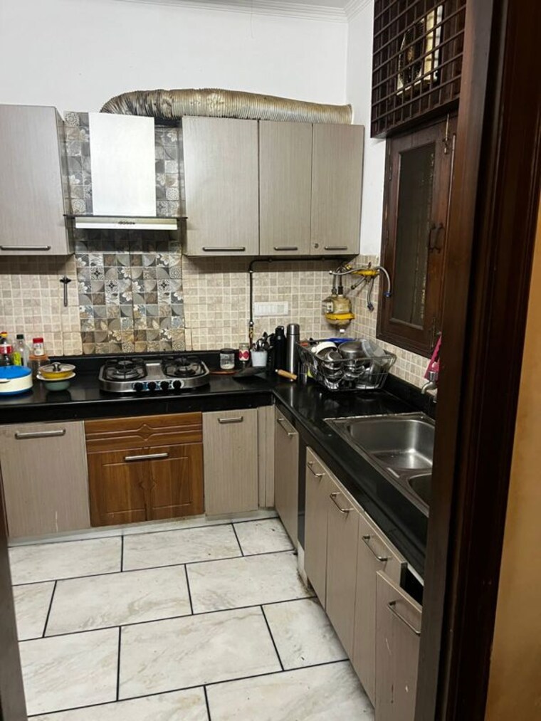 Kitchen, greater kailash i 3 Bedroom 1600 Sq.Ft. Builder Floor In Greater Kailash I Delhi 10694274
