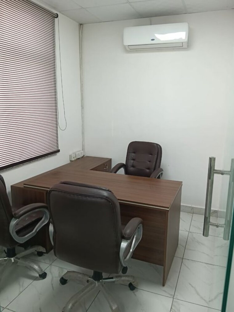 Team Area, sector 63 Commercial Office Space 1060 Sq.Ft. In Sector 63 Noida 10694294