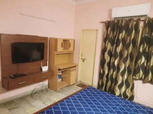 Bedroom in 3.5 BHK Apartment at Shipra Royal Tower, Ahinsa Khand 2 – for Sale