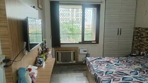 Bedroom in 3.5 BHK Apartment at Shipra Royal Tower, Ahinsa Khand 2 – for Sale