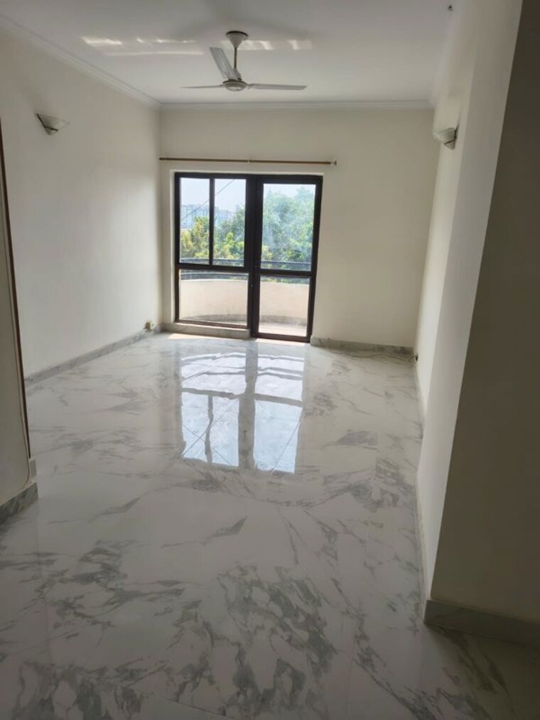 Room, unitech-palms 3.5 Bedroom 1600 Sq.Ft. Apartment In South City 1 Gurgaon 10694319