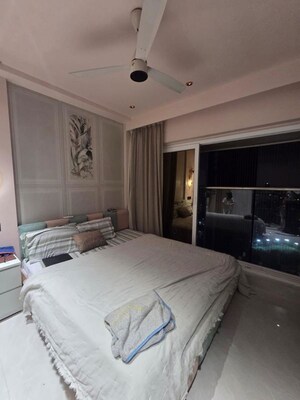 Bedroom in 2 BHK Apartment at RNA NG Eclat, Andheri West – for Rent