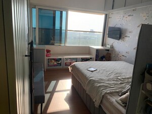 Bedroom in 2 BHK Apartment at RNA NG Eclat, Andheri West – for Rent