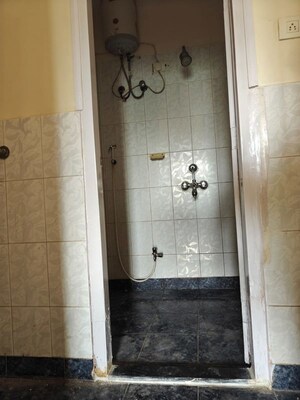Bathroom in 2 BHK Apartment at Jogeshwari West – for Rent
