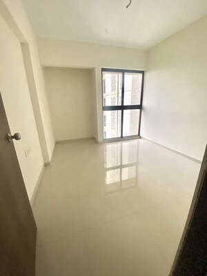 Room in 3 BHK Apartment at Lodha Casa Supremo, Mira Road East – for Rent