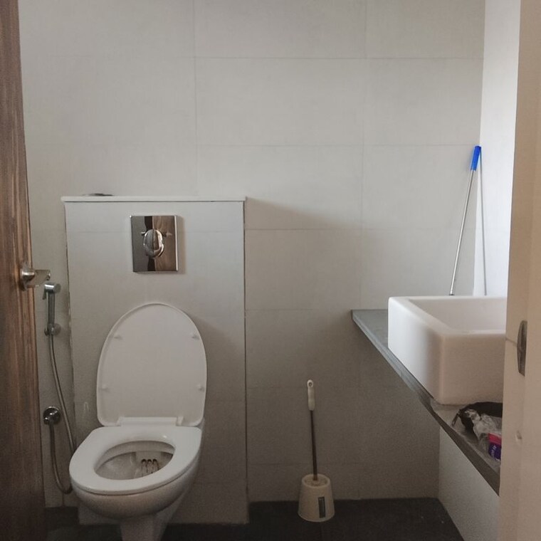 Bathroom, rosa-manhattan 3 Bedroom 1100 Sq.Ft. Apartment In Ghodbunder Road Thane 10694376