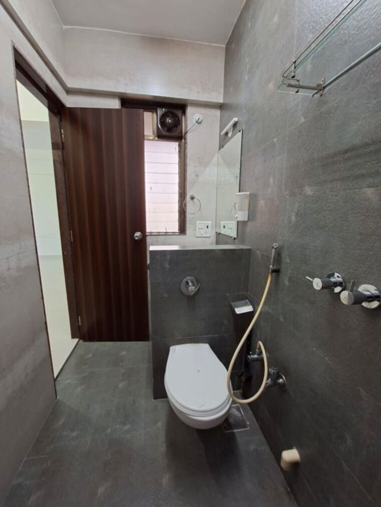 Bathroom, alliance-abhimanyu 3 Bedroom 821 Sq.Ft. Apartment In Malad West Mumbai 10694390