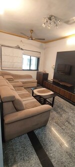 1 BHK +  450 Sq.Ft. Apartment in Lalani Velentine Apartment VI