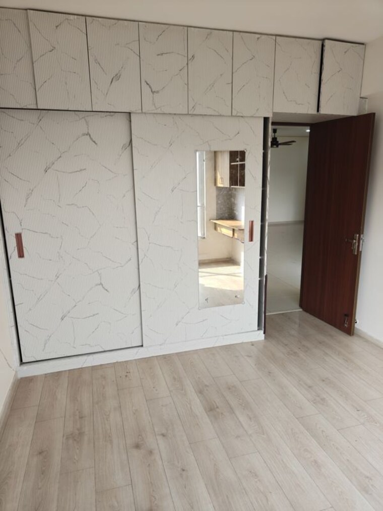 Room, shapoorji-pallonji-joyville-gurgaon 3 Bedroom 1852 Sq.Ft. Apartment In Sector 102 Gurgaon 10689536
