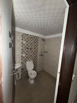 Team Area in 2 BHK Apartment at Uninav Heights Phase I, Raj Nagar Extension – for Rent