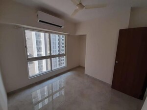 2 BHK Apartment For Rent in Lodha Amara, Kolshet Road