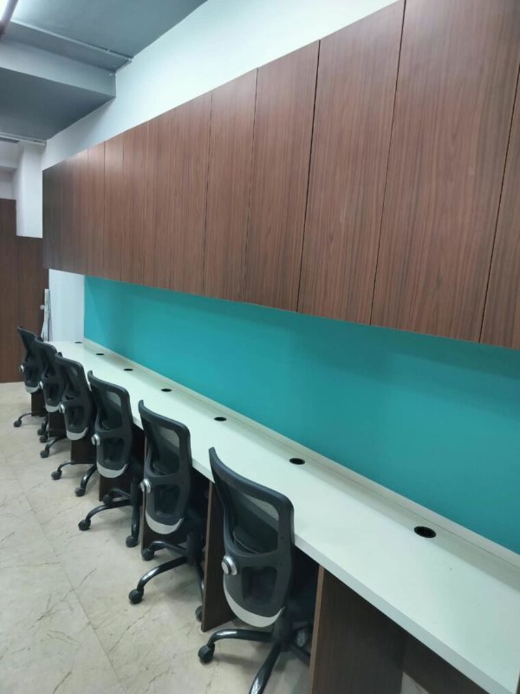 Team Area, emaar-emerald-plaza Commercial Office Space 641 Sq.Ft. In Sector 65 Gurgaon 10694488