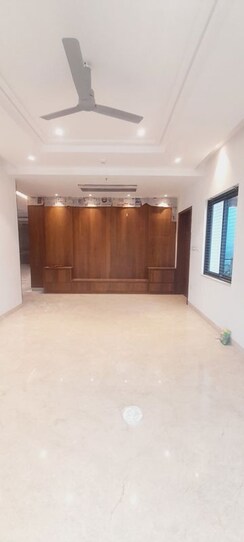 4 BHK +Apartment For Rent in Aparna One