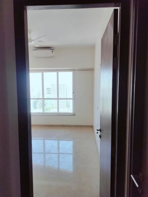 Bathroom in 3 BHK Apartment at Kalpataru Radiance, Goregaon West – for Sale