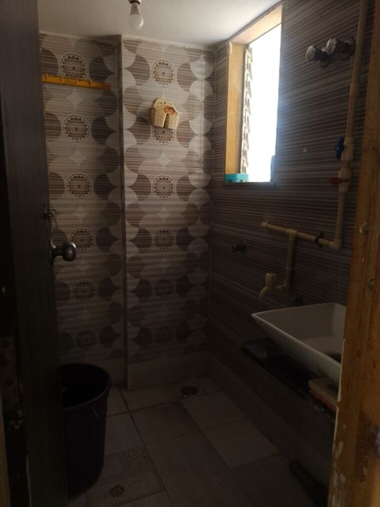 Bathroom, sb-lifespaces-sandeep-heights 1 Bedroom 550 Sq.Ft. Apartment In Nalasopara West Palghar 10694516