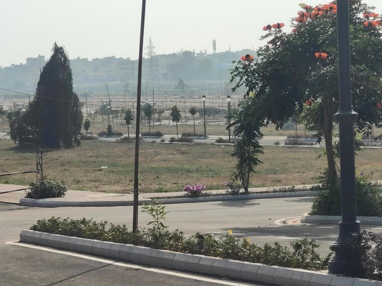Garden, prestige-kings-county  1499 Sq.Ft. Plot In Jigani Bangalore 10678319