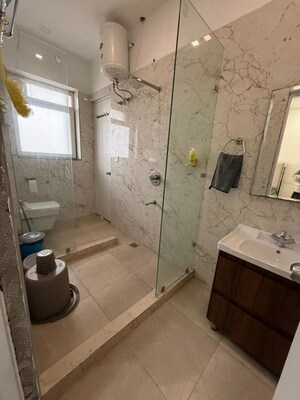 Bathroom in 3 BHK Builder Floor at Sector 17 – for Rent