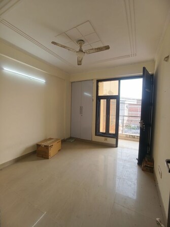 2 BHK +  700 Sq.Ft. Apartment in Palm Residency Chhatarpur