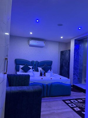 6+ BHK Apartment For Rent in Indiranagar