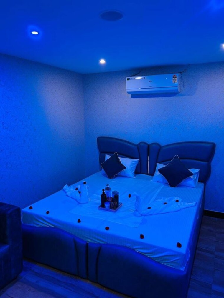 Team Area, indiranagar 6+ Bedroom 3000 Sq.Ft. Apartment In Indiranagar Bangalore 10694584