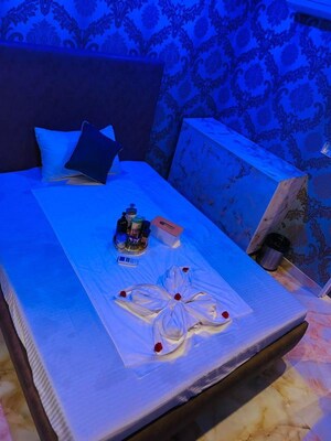 Swimming Pool in 6+ BHK Apartment at Indiranagar – for Rent