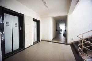 Room in 2 BHK Apartment at Nava Naroda – for Sale