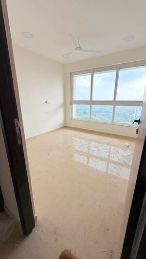 Room in 2 BHK Apartment at Group Satellite Elegance, Goregaon East – for Rent