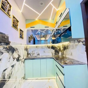 Team Area in 2 BHK Builder Floor at Uttam Nagar – for Sale
