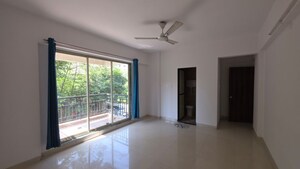Room in 3 BHK Apartment at Vasant Vihar Complex, Pokhran Road No Two – for Sale