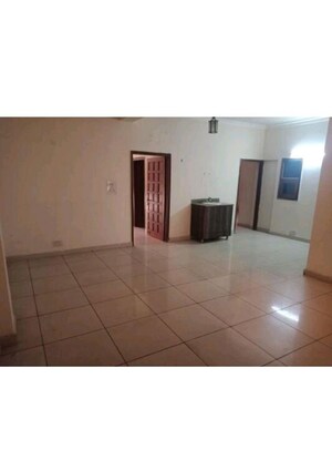 Room in 3 BHK Independent House at RWA Apartments, Sector 31 – for Rent