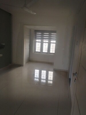 Room in 4 BHK Independent House at Kuttanellur – for Sale