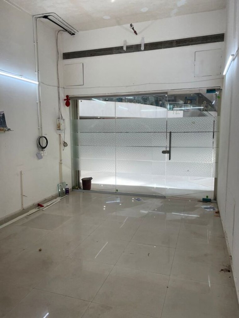 Team Area, rustomjee-eaze-zone-mall Commercial Office Space 227 Sq.Ft. In Malad West Mumbai 10694699