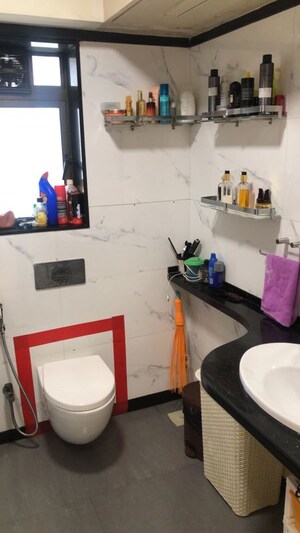Team Area in 2 BHK Apartment at Lokhandwala Complex, Andheri West – for Rent