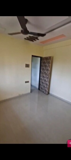 Room in 3 BHK Apartment at Liberty Garden, Malad West – for Rent