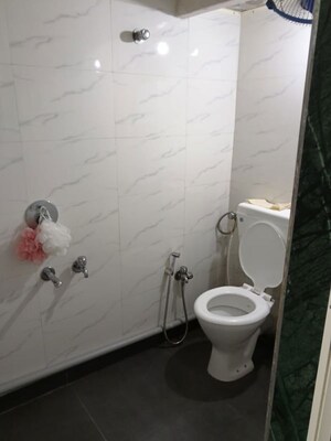 Bathroom in 1 RK Apartment at Sai Siddhi Apartment, Prabhadevi – for Rent