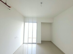 Room in 2 BHK Apartment at Puranik City, Kasarvadavali – for Rent