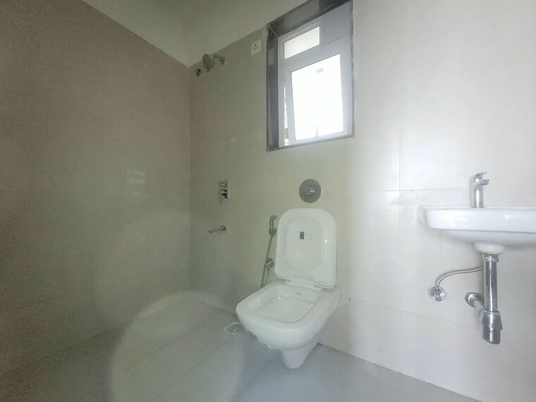Bathroom, puranik-city 2 Bedroom 614 Sq.Ft. Apartment In Kasarvadavali Thane 10694709
