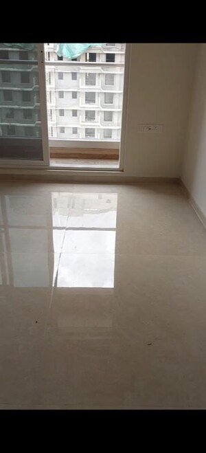 Room in 2 BHK Apartment at Dosti West County, Balkum Pada – for Rent
