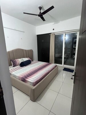 Bedroom in 3.5 BHK Villa at Amrapali Dream Valley – for Sale