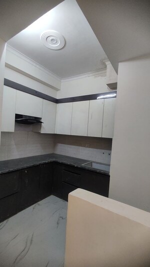 Kitchen in 1 BHK Builder Floor at Sector 73 – for Sale