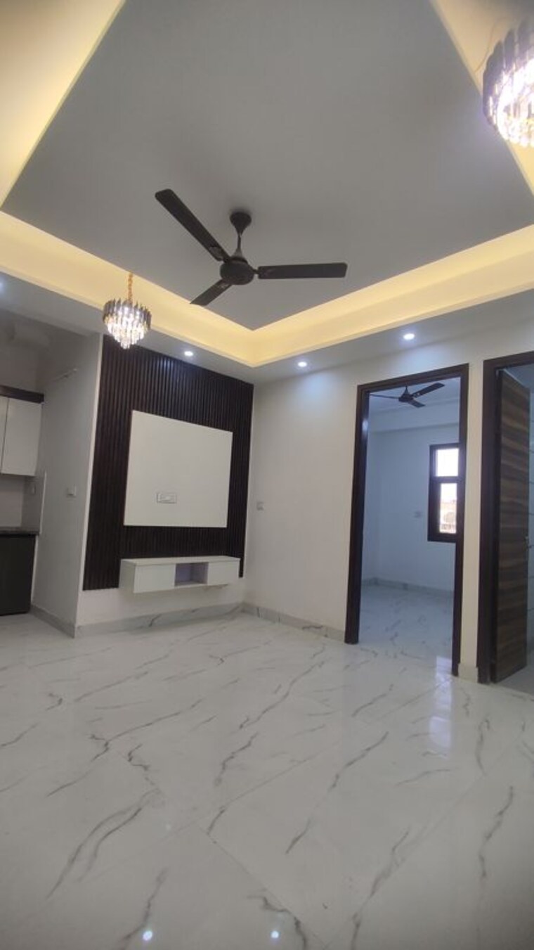 Living Room, sector 73 1 Bedroom 650 Sq.Ft. Builder Floor In Sector 73 Noida 10694713