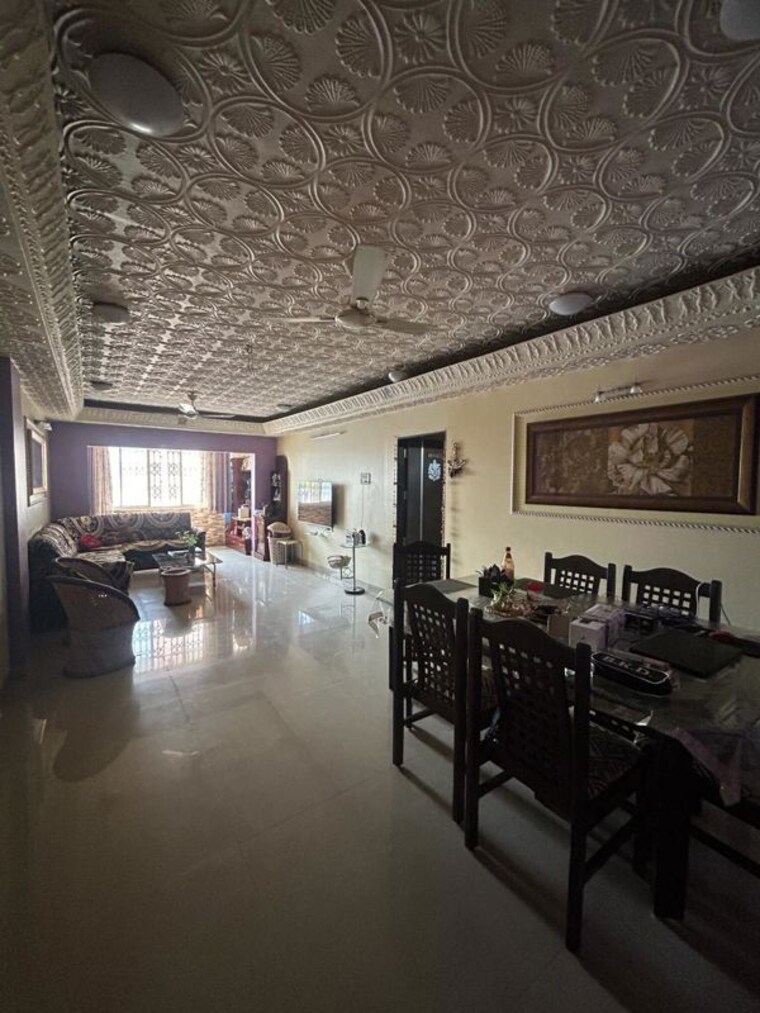  Parking, camp 3 Bedroom 1970 Sq.Ft. Apartment In Camp Pune 10694750