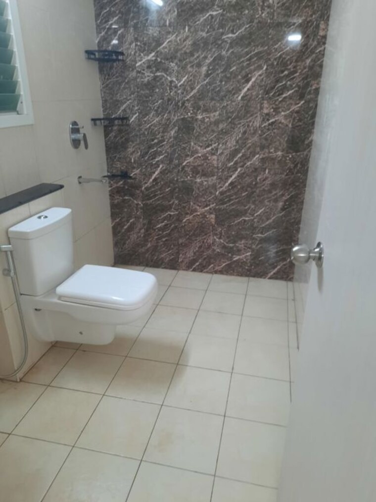 Bathroom, mantri-webcity 3 Bedroom 1740 Sq.Ft. Apartment In Hennur Road Bangalore 10694744